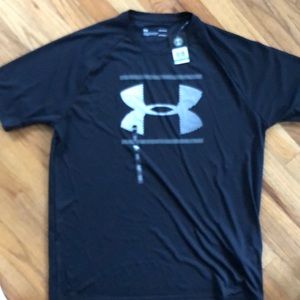 Under Armour black heatgear t-shirt